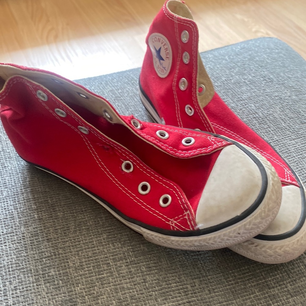 Converse All Star High Stops in Red Canvas